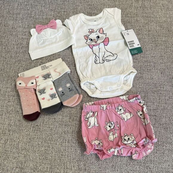 H&M Girls Infant Set Marie Aristocrat Cat Pink White and Socks 2-4 Months NEW - Picture 2 of 9